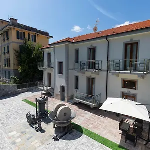 Millstone House , La Spezia Italia